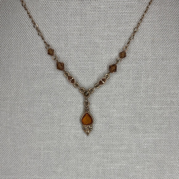 Elegant Gold Tone Necklace with Amber Pendant - Picture 2 of 5